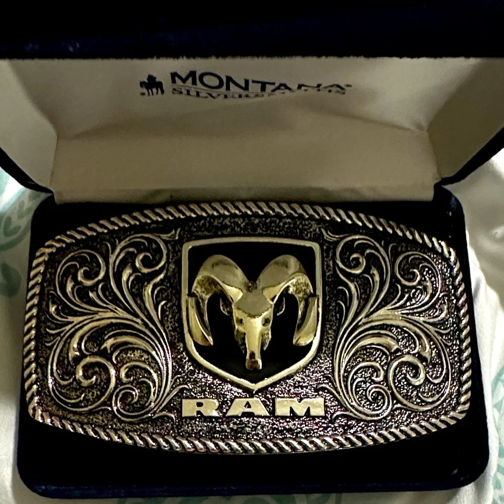 Montana Silversmiths 2013 RAM 1500 Belt Buckle 81/100. Truck of the Year. - Picture 1 of 6